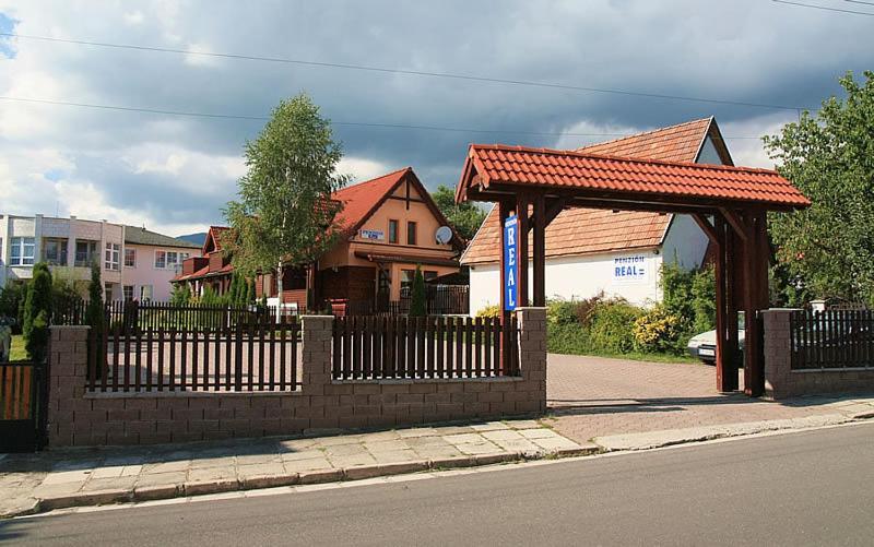 Penzion Real Žiar 外观 照片